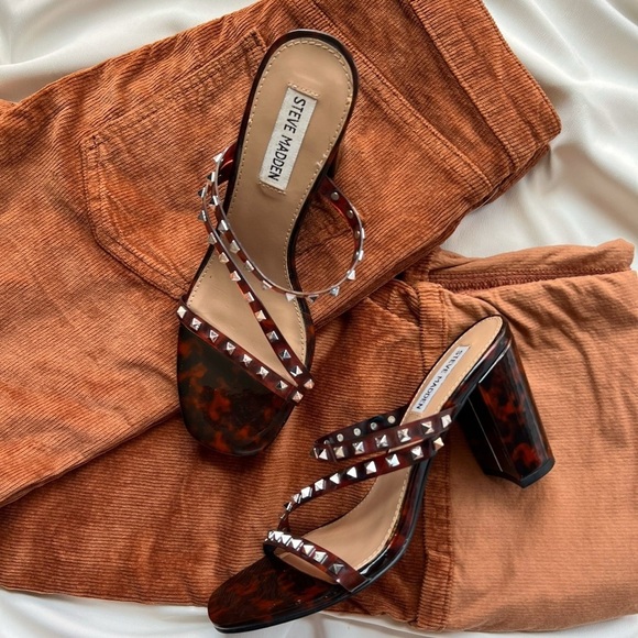 Steve Madden Shoes - Steve Madden Studded Heels ✨👜